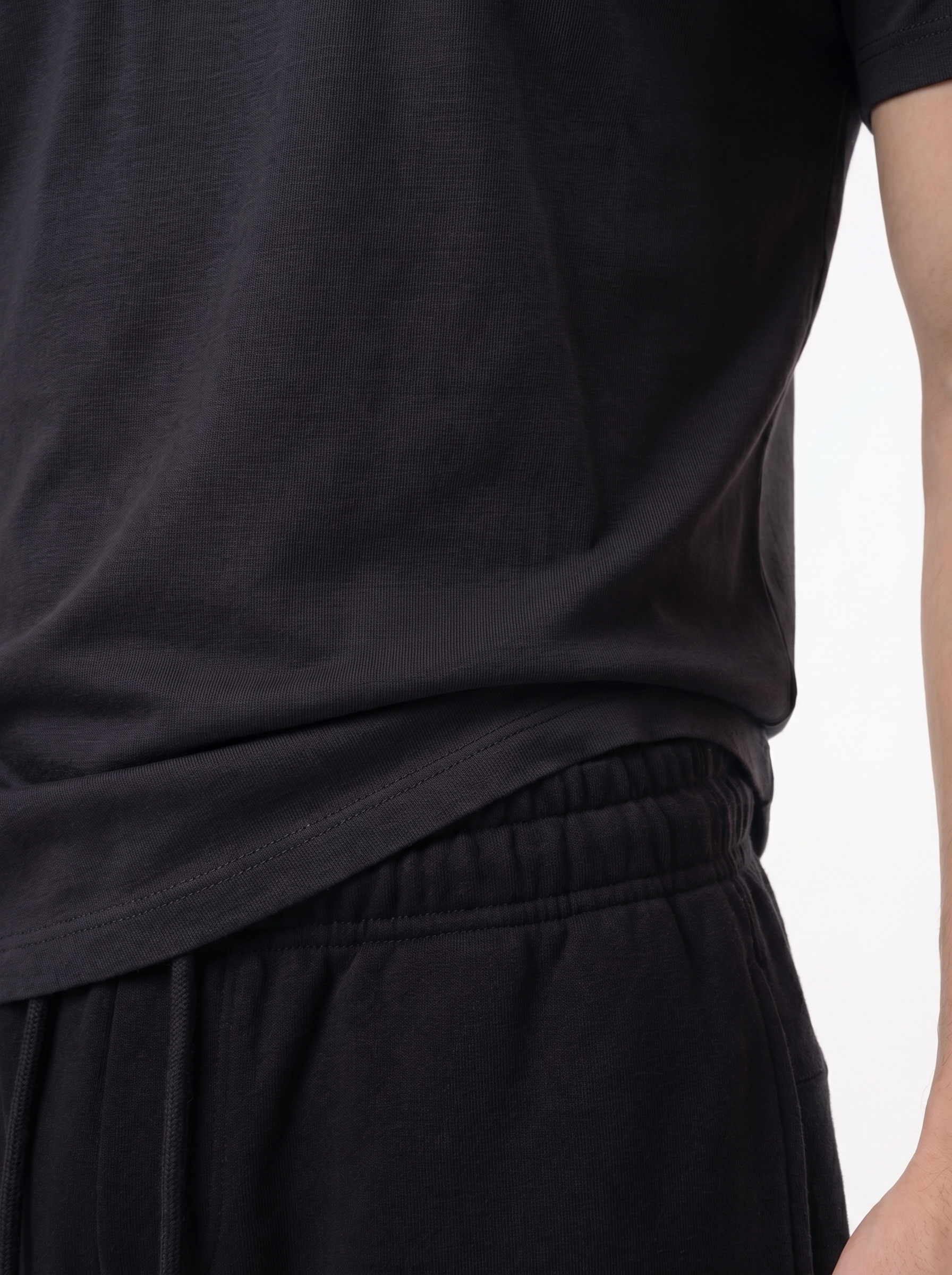 REGULAR TEE BLACK